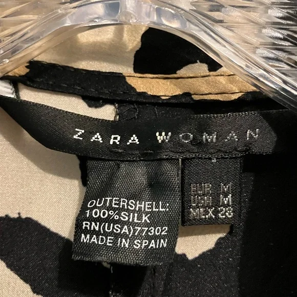 Zara 100% Silk Robe - Picture 6 of 11